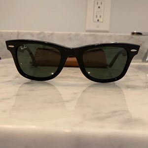 Ray-Ban Wayfarer Sunglasses
